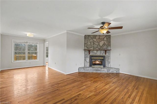 3301 Deal Mill Road, Hudson, NC 28638