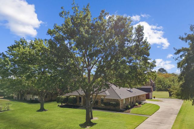 1261 Emerald, Southlake, TX 76092