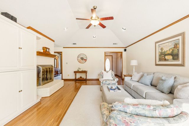 1261 Emerald, Southlake, TX 76092