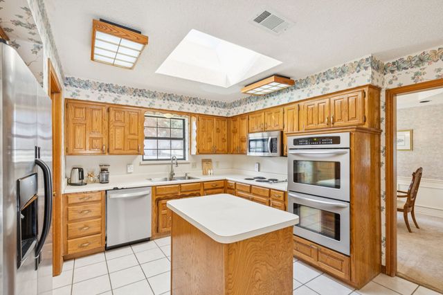 1261 Emerald, Southlake, TX 76092