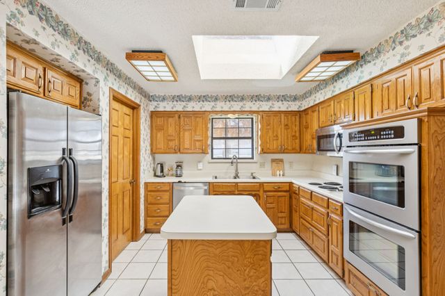 1261 Emerald, Southlake, TX 76092