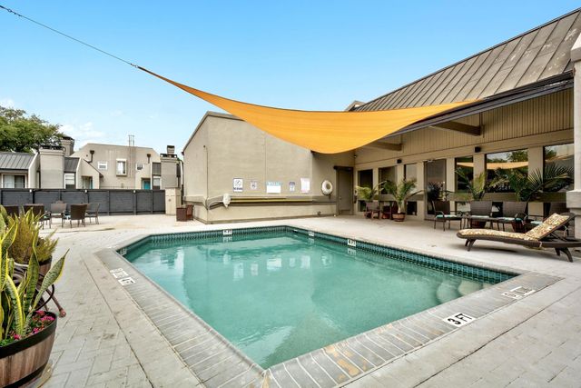 935 La Posada DR 128, Austin, TX 78752