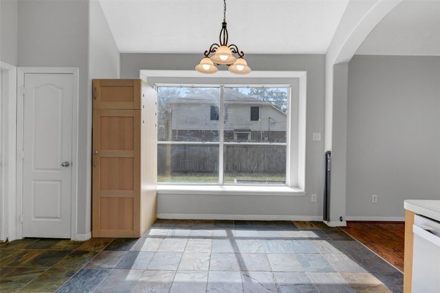 715 Westwood North Drive, Magnolia, TX 77354