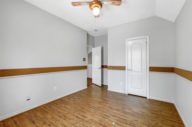 715 Westwood North Drive, Magnolia, TX 77354