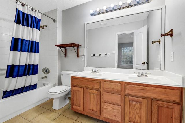 715 Westwood North Drive, Magnolia, TX 77354