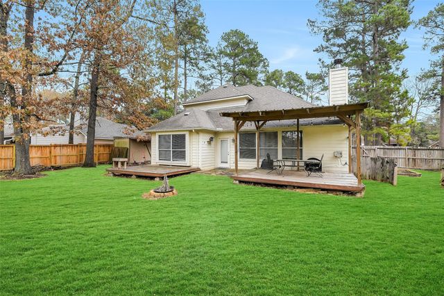 715 Westwood North Drive, Magnolia, TX 77354