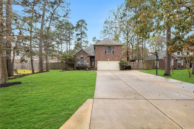 715 Westwood North Drive, Magnolia, TX 77354