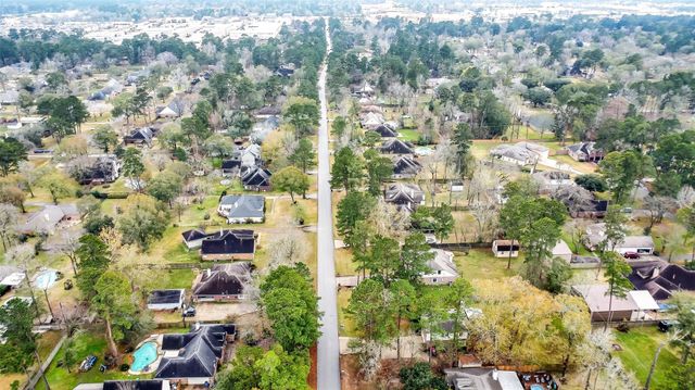 715 Westwood North Drive, Magnolia, TX 77354