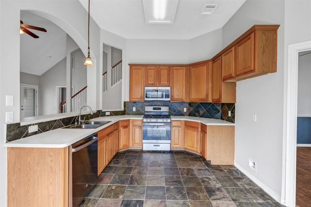 715 Westwood North Drive, Magnolia, TX 77354