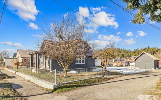 515 E 1st Street, Cle Elum, WA 98922