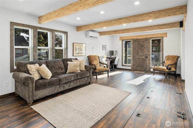 515 E 1st Street, Cle Elum, WA 98922