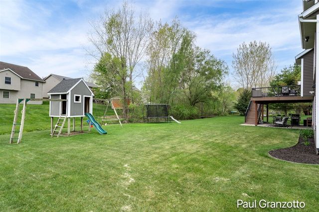 2480 Cedar West Drive, Jenison, MI 49428