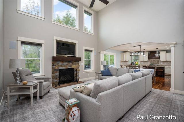2480 Cedar West Drive, Jenison, MI 49428