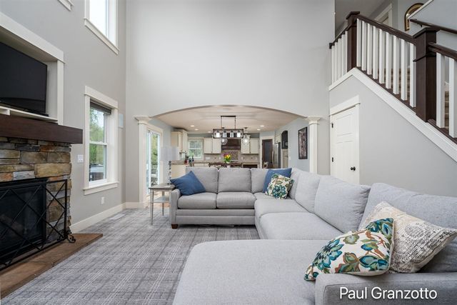 2480 Cedar West Drive, Jenison, MI 49428
