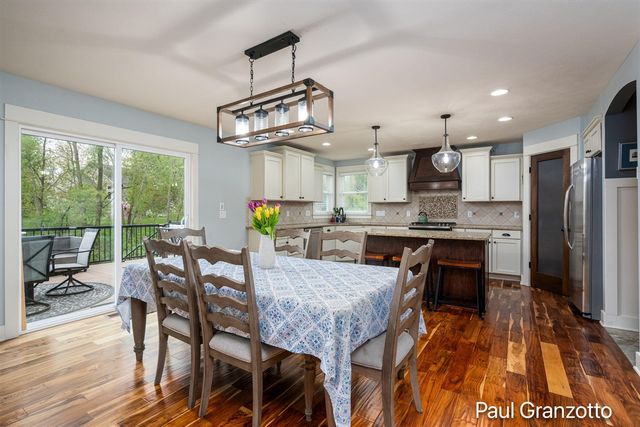 2480 Cedar West Drive, Jenison, MI 49428