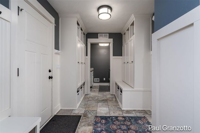 2480 Cedar West Drive, Jenison, MI 49428