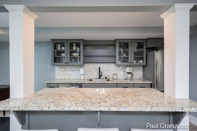 2480 Cedar West Drive, Jenison, MI 49428