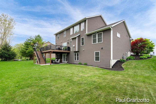2480 Cedar West Drive, Jenison, MI 49428