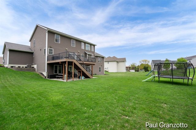 2480 Cedar West Drive, Jenison, MI 49428