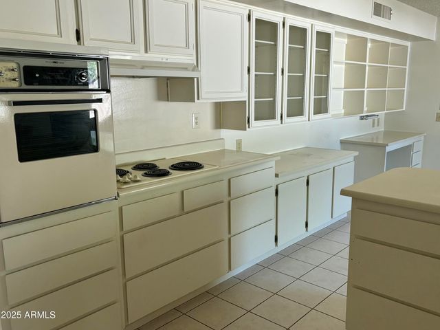 17407 N COUNTRY CLUB Drive, Sun City, AZ 85373