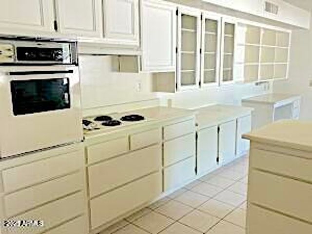 17407 N COUNTRY CLUB Drive, Sun City, AZ 85373