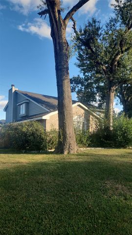 12610 Raven South Drive, Cypress, TX 77429