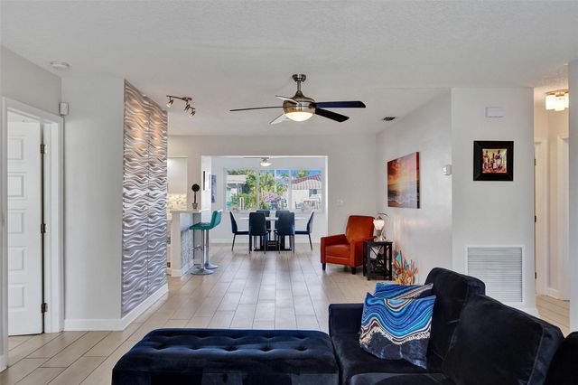 2265 SE 12th Street, Pompano Beach, FL 33062