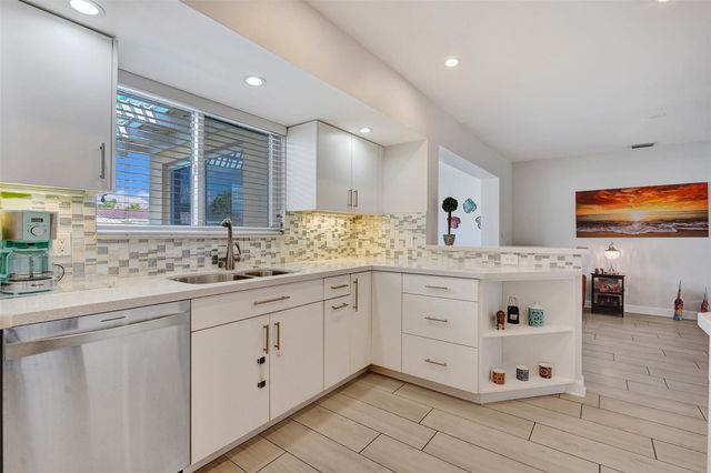 2265 SE 12th Street, Pompano Beach, FL 33062