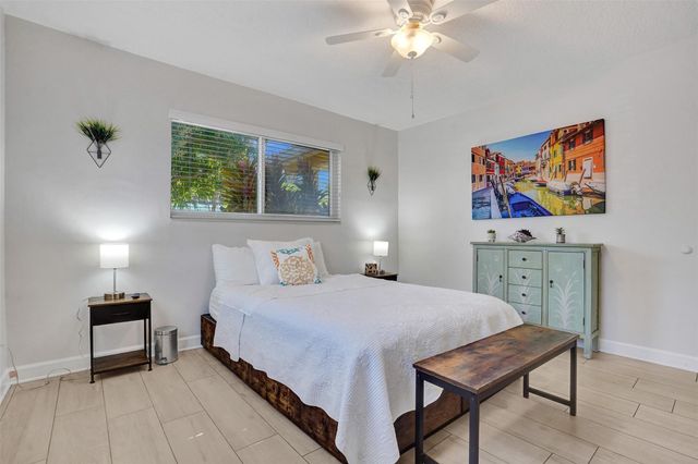 2265 SE 12th Street, Pompano Beach, FL 33062