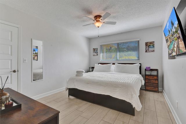 2265 SE 12th Street, Pompano Beach, FL 33062