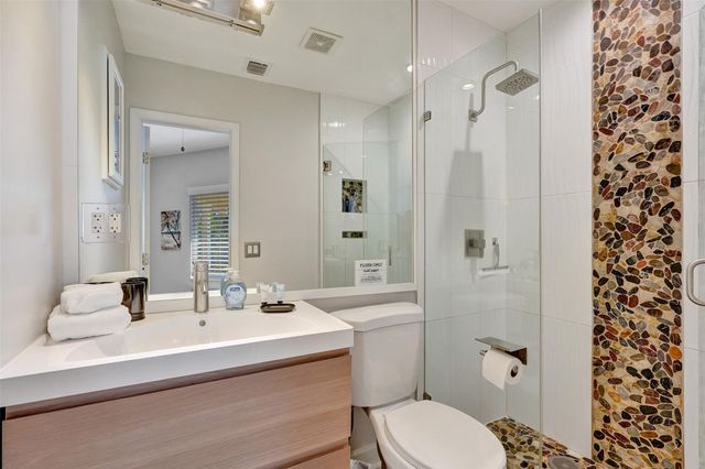 2265 SE 12th Street, Pompano Beach, FL 33062