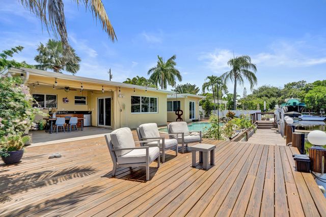 2265 SE 12th Street, Pompano Beach, FL 33062