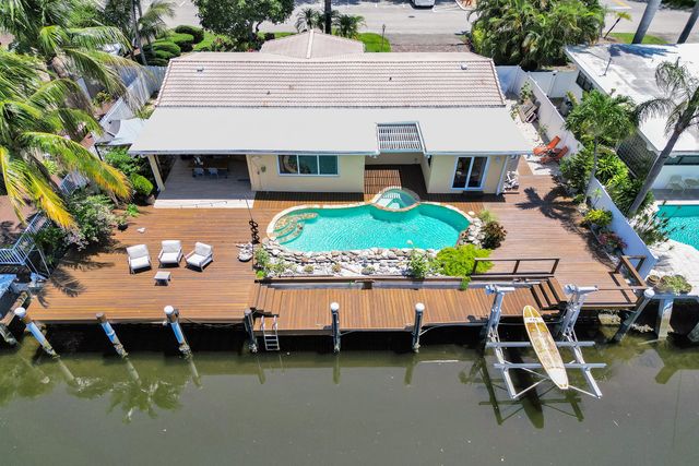 2265 SE 12th Street, Pompano Beach, FL 33062
