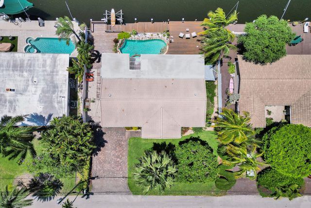 2265 SE 12th Street, Pompano Beach, FL 33062
