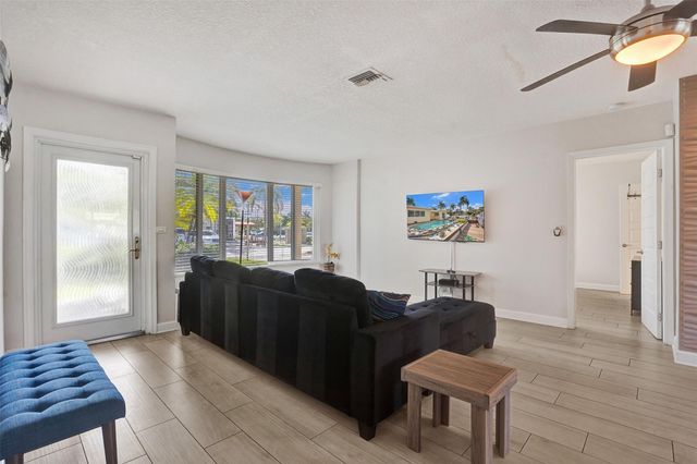 2265 SE 12th Street, Pompano Beach, FL 33062