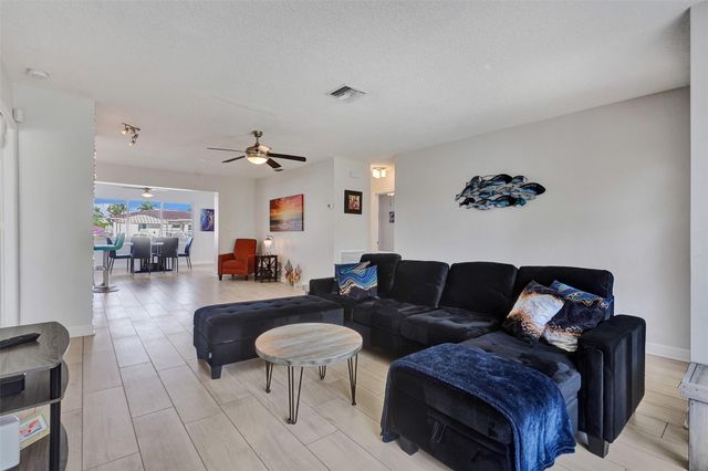 2265 SE 12th Street, Pompano Beach, FL 33062