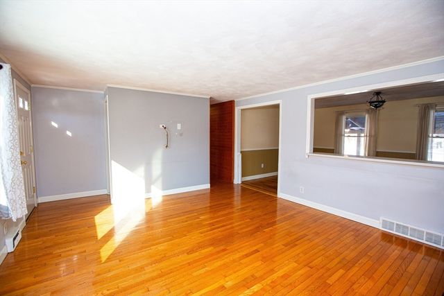 357 Tiffany St, Attleboro, MA 02703