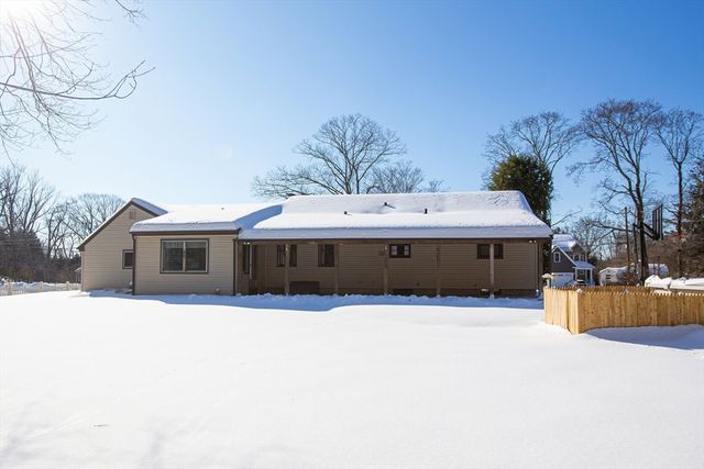 357 Tiffany St, Attleboro, MA 02703