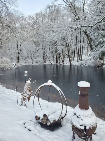 357 Tiffany St, Attleboro, MA 02703