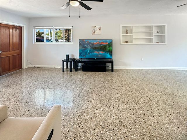 1612 S 28th Street, Fort Pierce, FL 34947