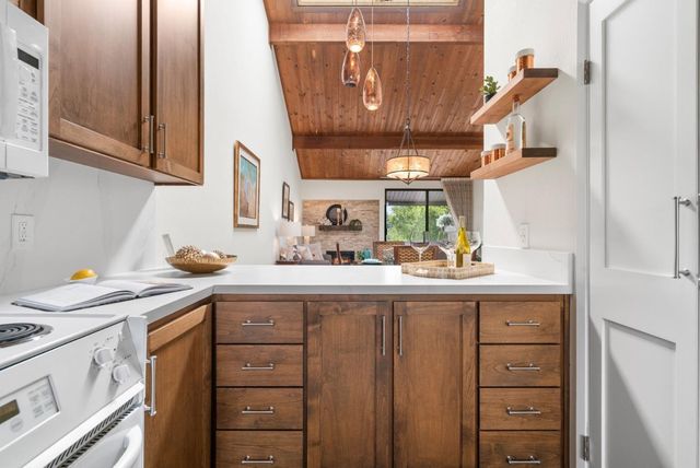 121 Tree Frog Lane 121, Santa Cruz, CA 95060