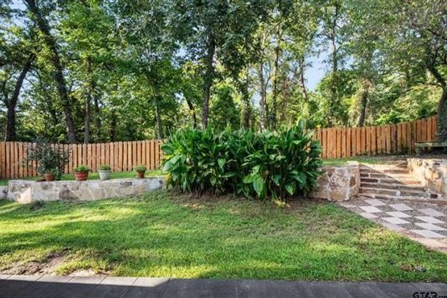 5527 Andover Drive, Tyler, TX 75707