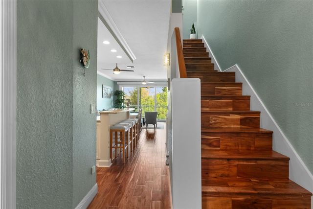 112 BRENT CIRCLE, Oldsmar, FL 34677