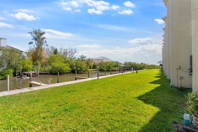 112 BRENT CIRCLE, Oldsmar, FL 34677