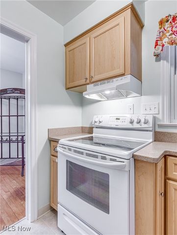 2206 14th Street, Cuyahoga Falls, OH 44223