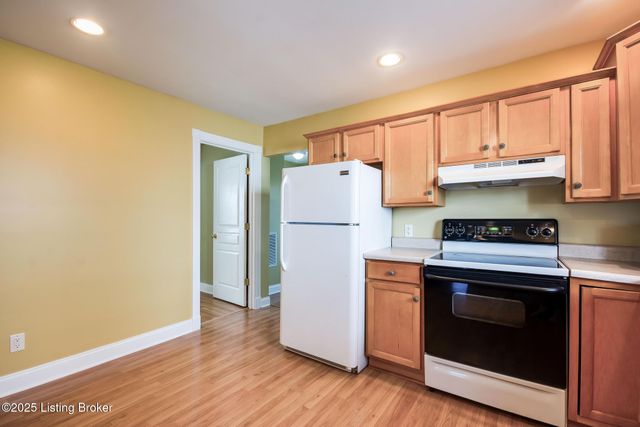 506 Warnock St, Louisville, KY 40217