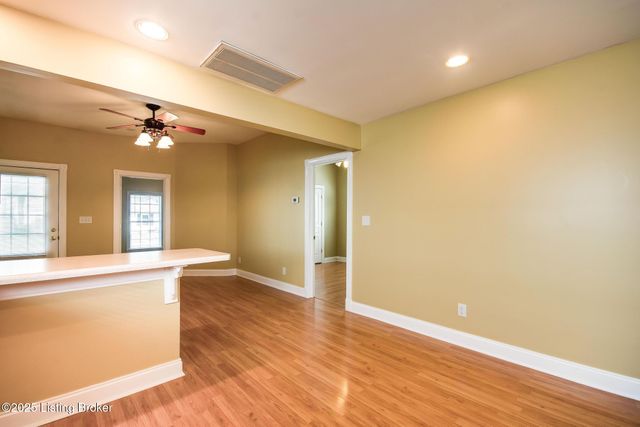 506 Warnock St, Louisville, KY 40217