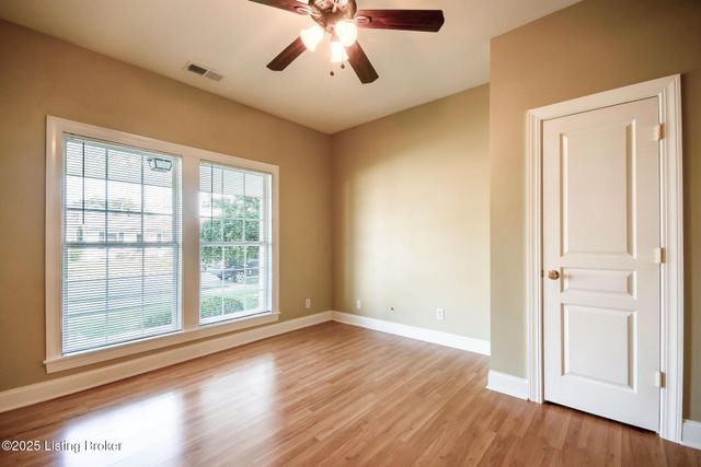 506 Warnock St, Louisville, KY 40217