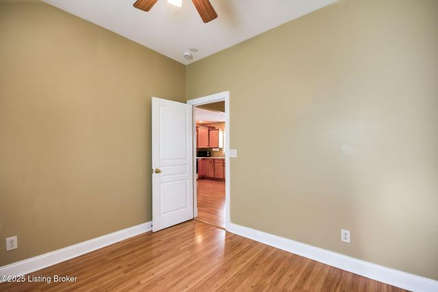 506 Warnock St, Louisville, KY 40217