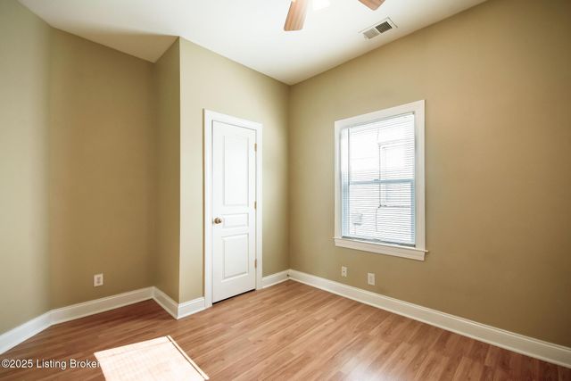 506 Warnock St, Louisville, KY 40217